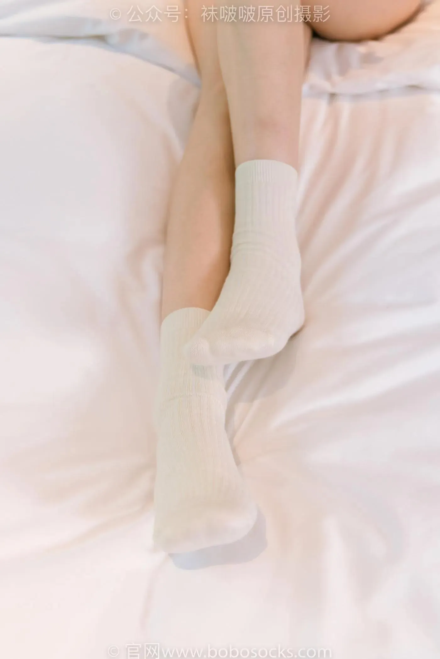 [BoBoSocks袜啵啵]NO.176 小安-运动鞋、白棉袜、裸足 [138P]插图